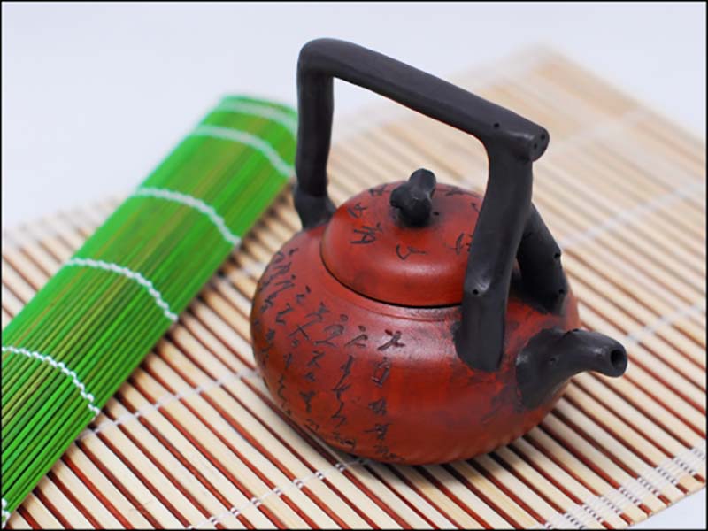 Чайник из исинской глины