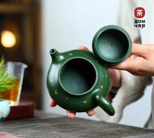 Авторский Исинский Чайник "Зеленая глина с позолотой", SHQ #716, 320мл.