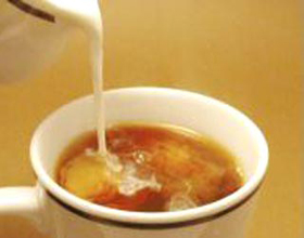 Чай с молоком и солью