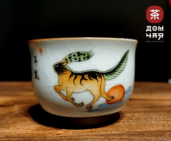 Пиала "Мифическое существо" №2, Цзиньдэчжэньский фарфор, ручная роспись,100 мл.