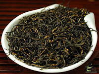 Ци Лань Я SHQ