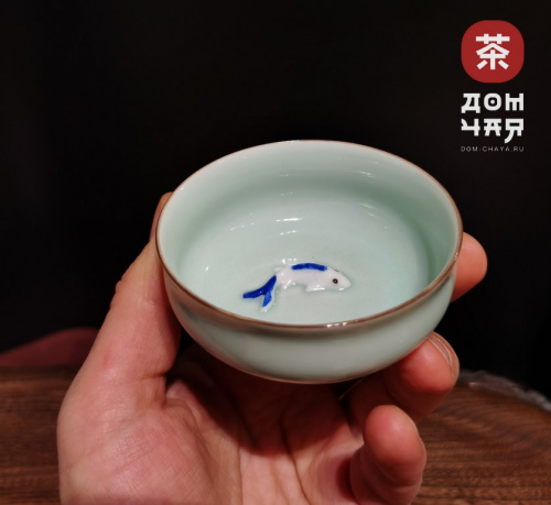 Пиала, Фарфор Селадон «Голубые карпы» 80 мл