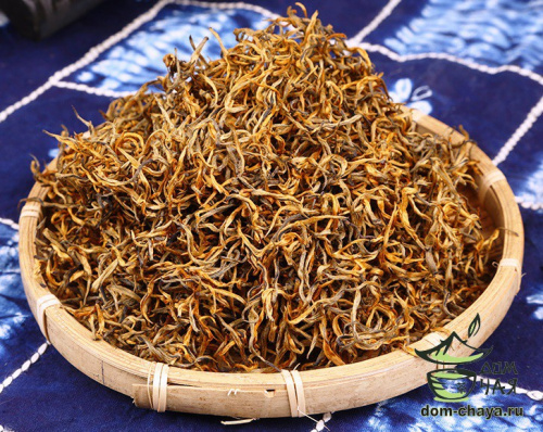 Цзинь Сы Дянь Хун «Золотые Нити»