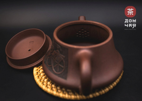 Исинский Чайник "Колесница Императора", Фиолетовая глина #697, 230мл