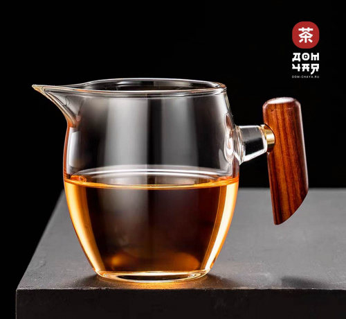 Чахай из стекла с ручкой из дерева, 350 мл.