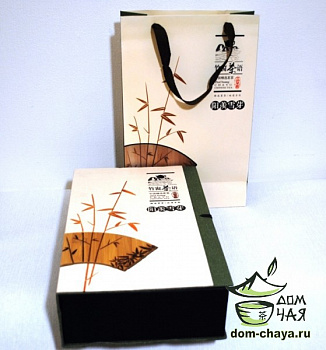 Подарочная коробка, бамбук (коробка, пакет, 2 жест. баночки)