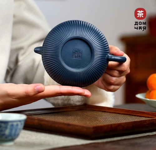 Авторский Исинский Чайник "Синяя глина", SHQ #717, 310мл.