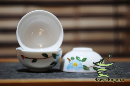 Пиала ручная роспись (Голубые цветы)