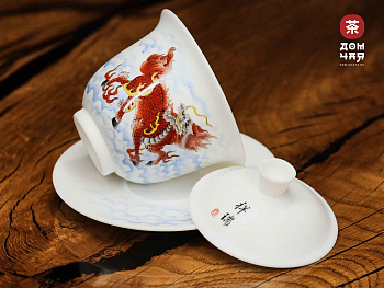 Гайвань Цзиньдэчжэнь "Ци Линь", Матовый фарфор, ручная роспись, 180 мл.