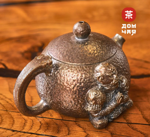 Чайник 185мл "Царь Обезьян", цзяньшуйская керамика, 3D резьба, дровяной обжиг