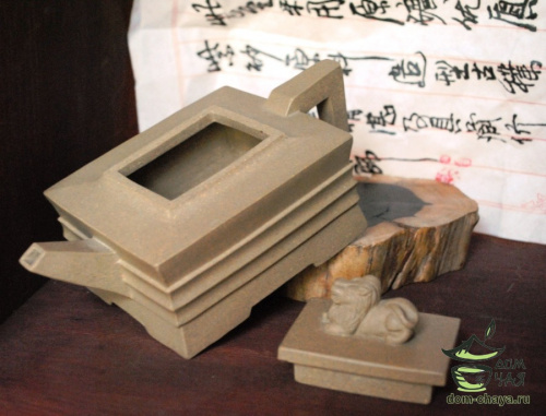 Исинский Чайник, Белая глина "Многогранник" #192, 320мл.