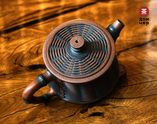 Резной Чайник из Циньчжоу "Корзинка Любао", 280мл