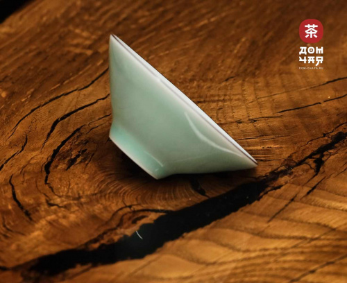 Пиала, Фарфор Селадон «Кленовый Лист» 60 мл